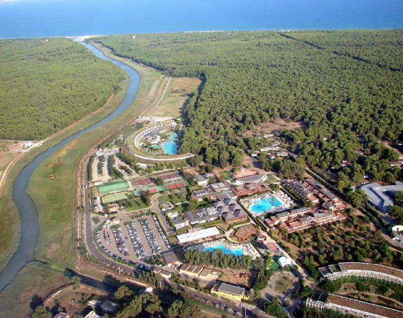Ethra Reserve Valentino Кастеланета Марина Екстериор снимка